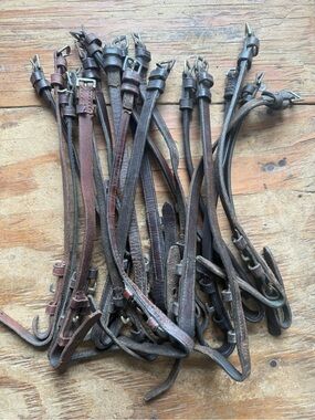 Lot of cheek pieces